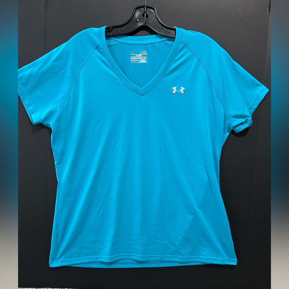 Under Armour v-neck short sleeve